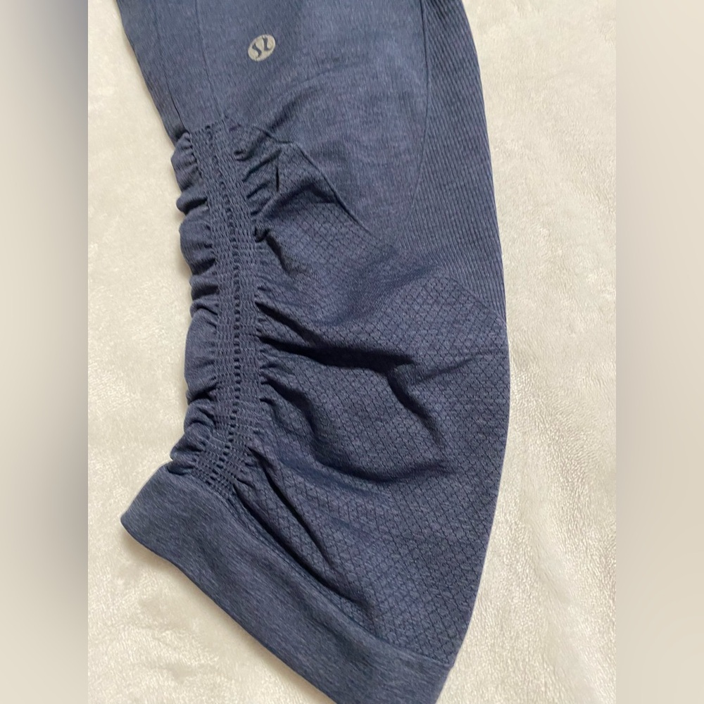 Lululemon Navy Blue Cropped Leggings - Picture 6 of 10